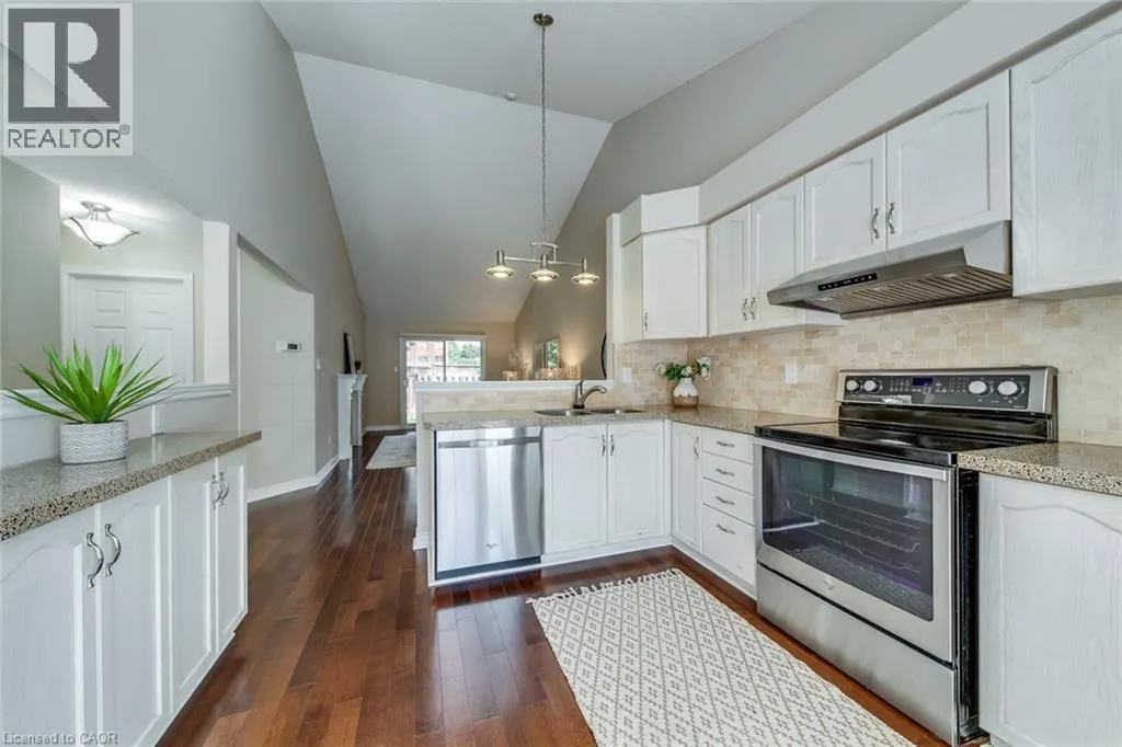 2435 WOODWARD Avenue Unit# 15, #15