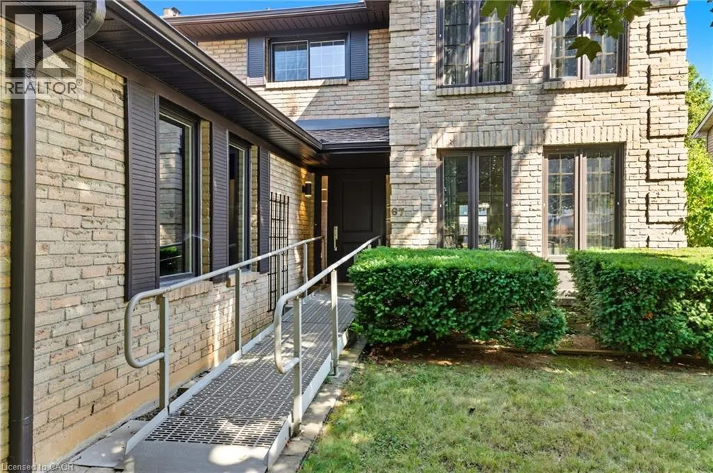 67 FORESTVIEW Drive