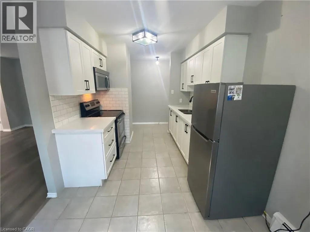 163 CHANDLER Drive Unit# 15, #15