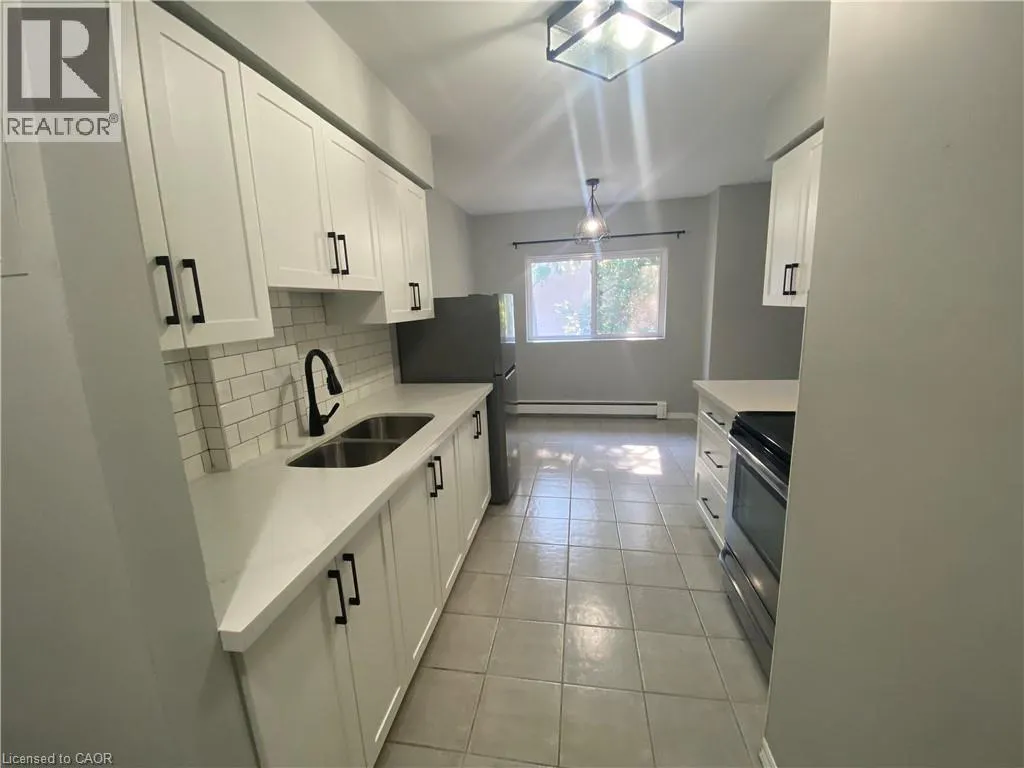 163 CHANDLER Drive Unit# 15, #15