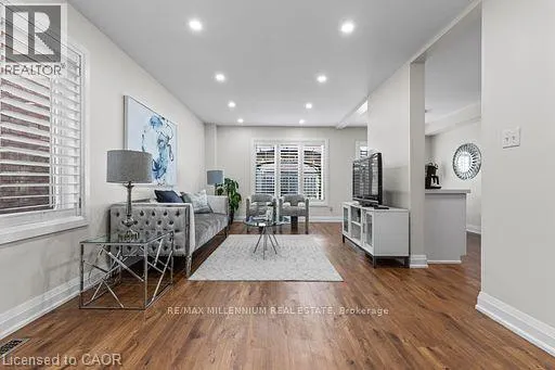 17 PRINCE Crescent