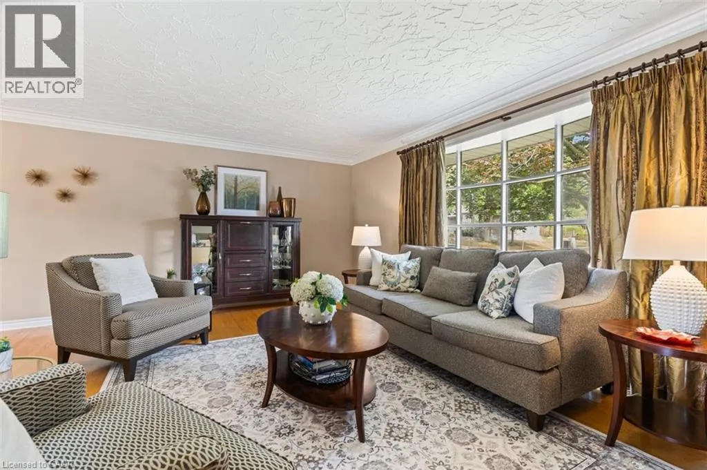 41 INWOOD Drive