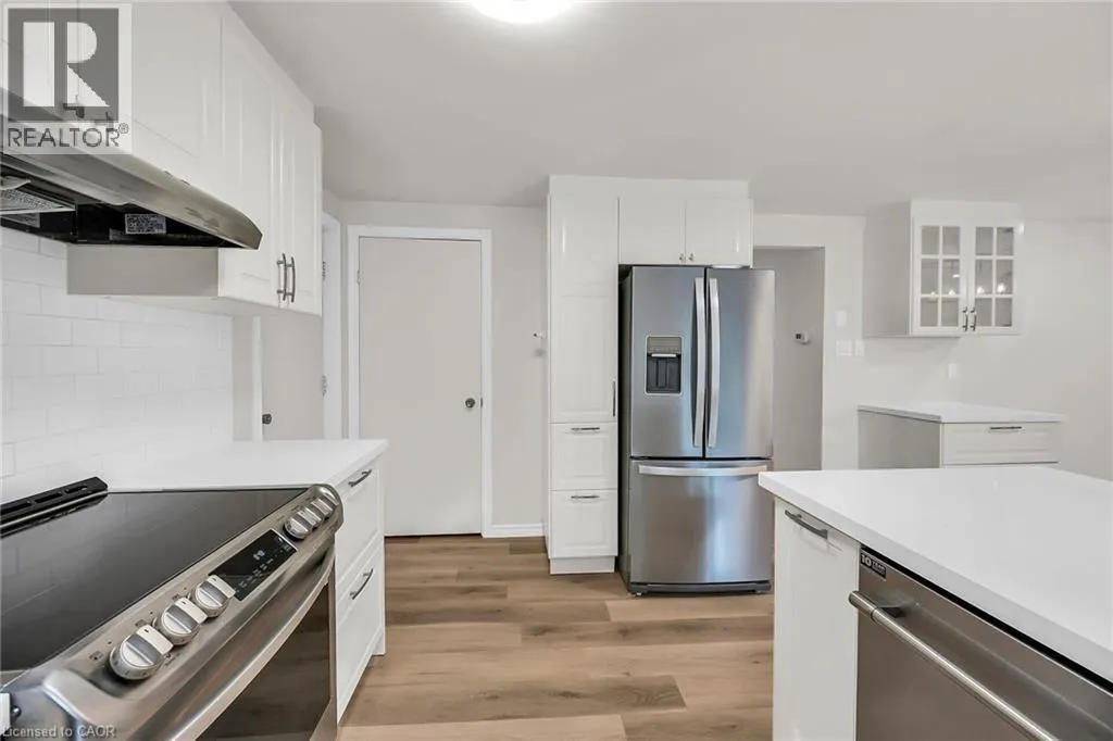 494 KORTRIGHT Road W