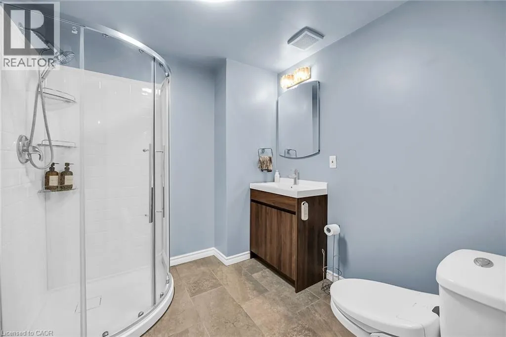 494 KORTRIGHT Road W