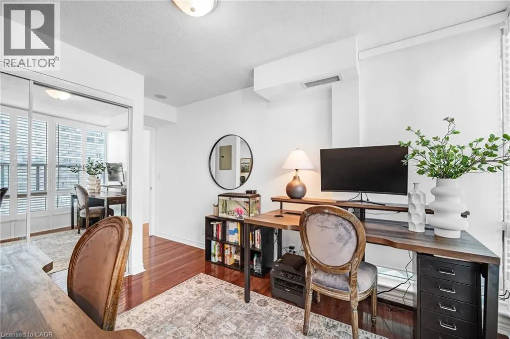 1 ELM Drive W Unit# 1005, #1005