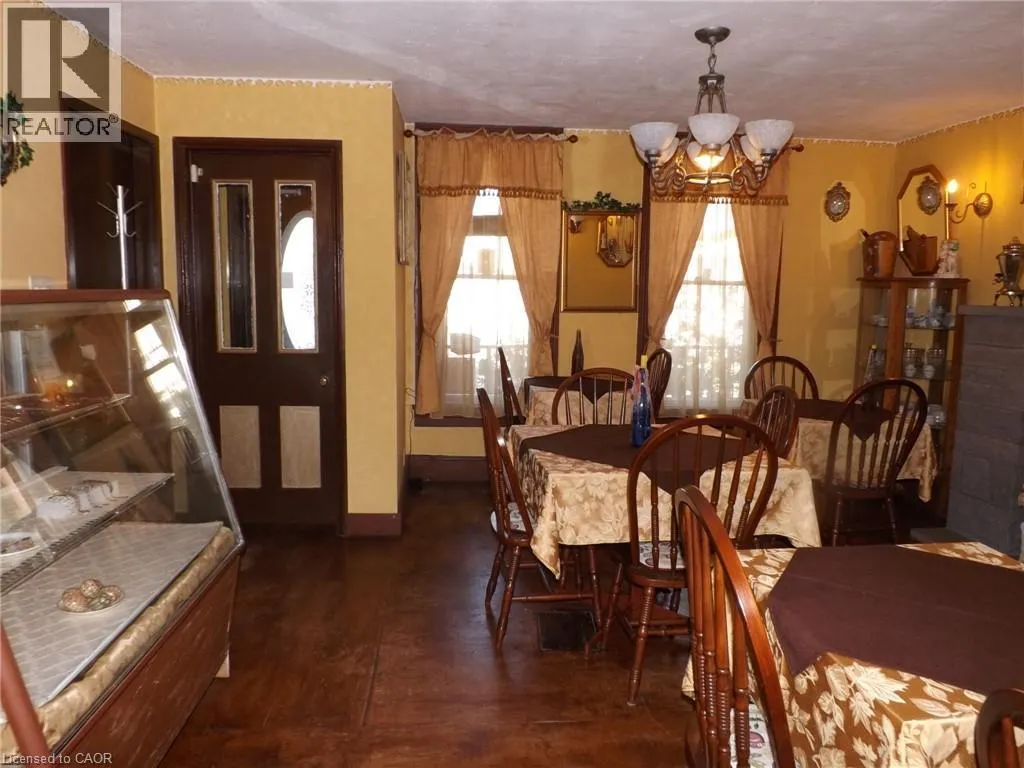 5815 MAIN Street
