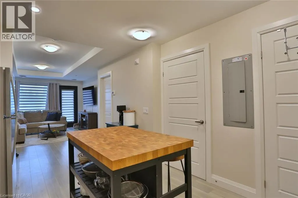 5 WAKE ROBIN Drive Unit# 118, #118