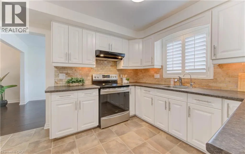 43 WINDING Way