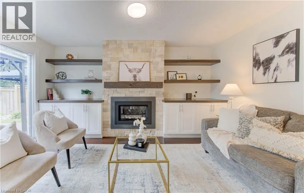 43 WINDING Way
