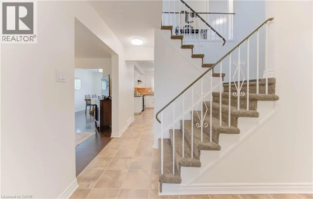 43 WINDING Way