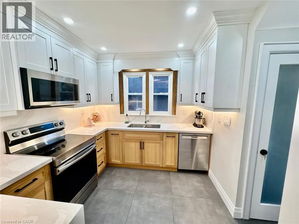 74 EAST 15TH Street Unit# Main Floor, #Main Floor