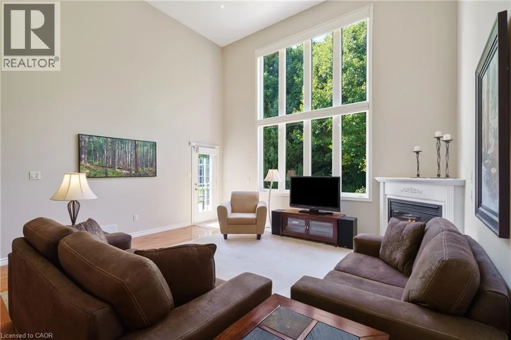 182 VALRIDGE Drive