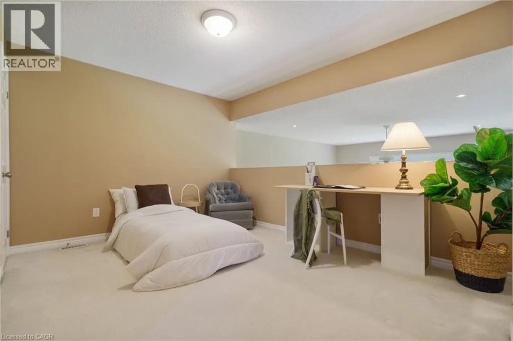 182 VALRIDGE Drive