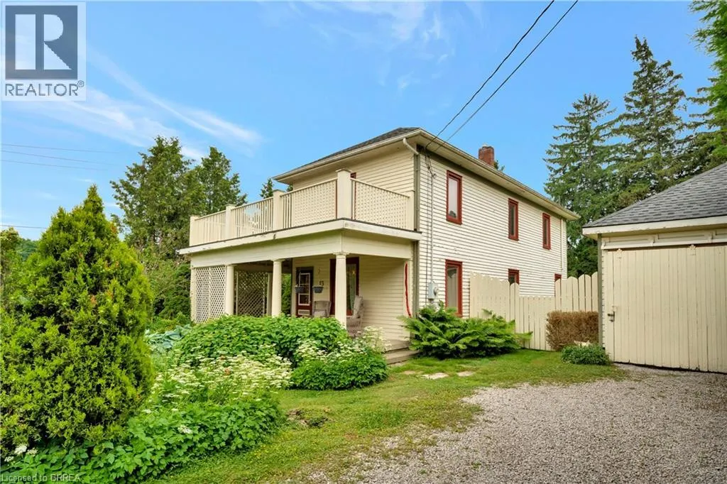 13 MAIN Street N