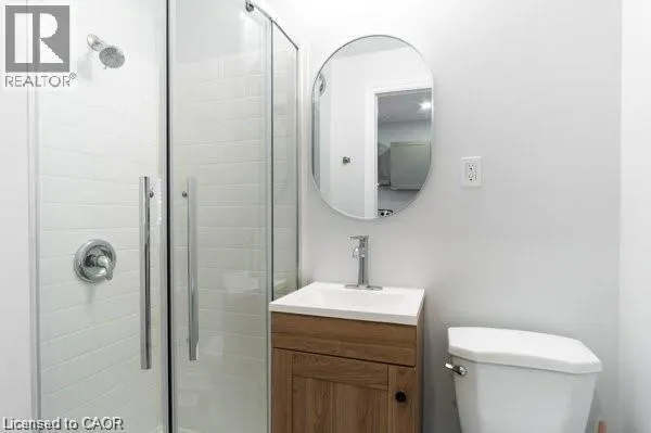 45 FAIRLEIGH Avenue N Unit# 1, #1