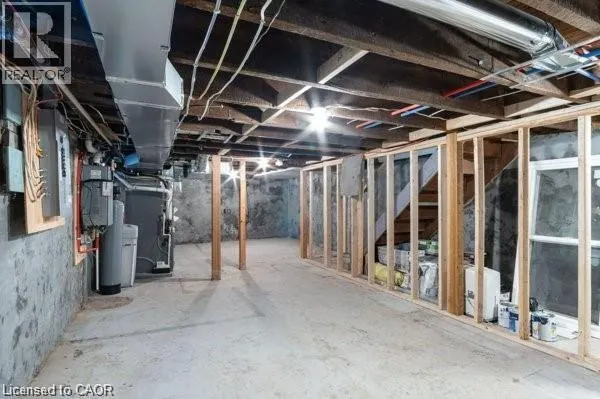 45 FAIRLEIGH Avenue N Unit# 1, #1
