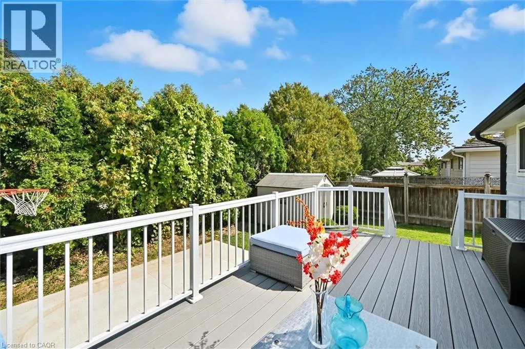78 GARDINER Drive
