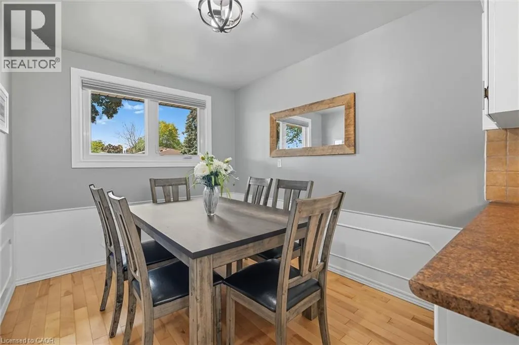 78 GARDINER Drive