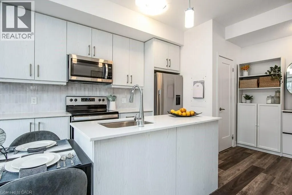20 PALACE Street Unit# E11, #E11