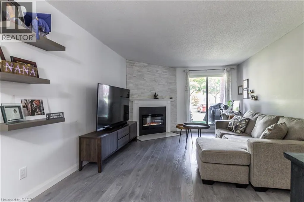 136 CONWAY Drive Unit# 3, #3