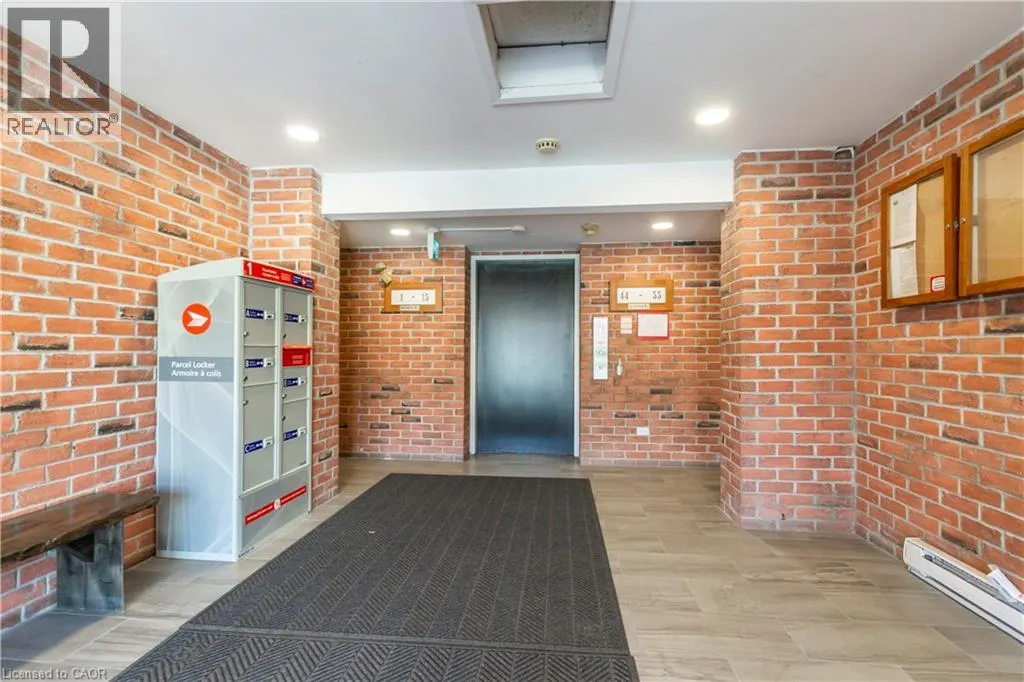 136 CONWAY Drive Unit# 3, #3