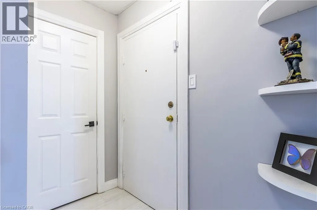 136 CONWAY Drive Unit# 3, #3