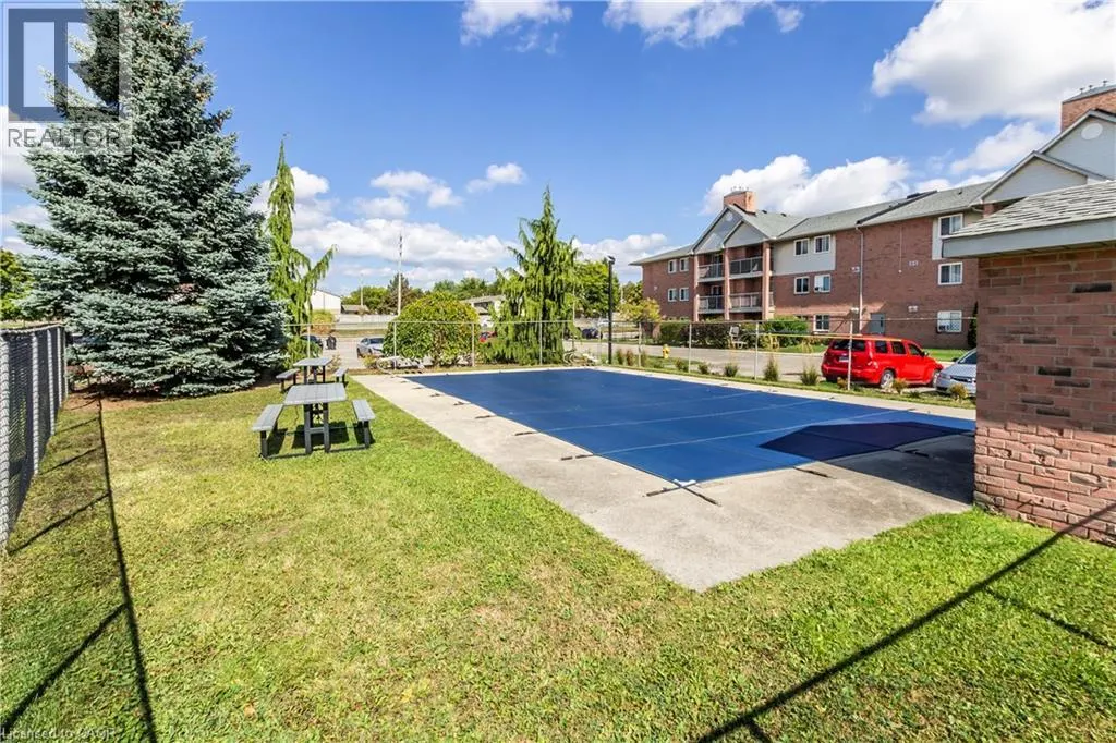 136 CONWAY Drive Unit# 3, #3