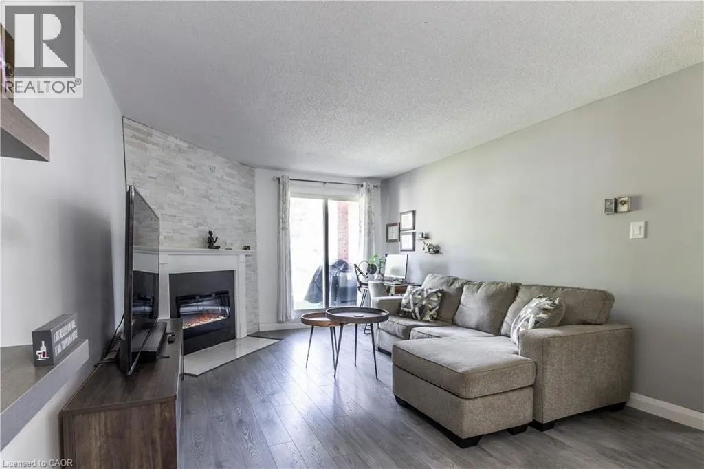 136 CONWAY Drive Unit# 3, #3