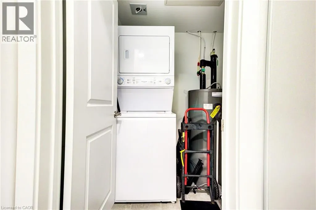 385 ARTIC RED Drive Unit# 418, #418