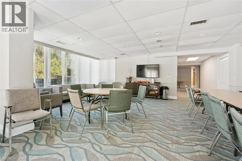 237 KING Street W Unit# 703, #703