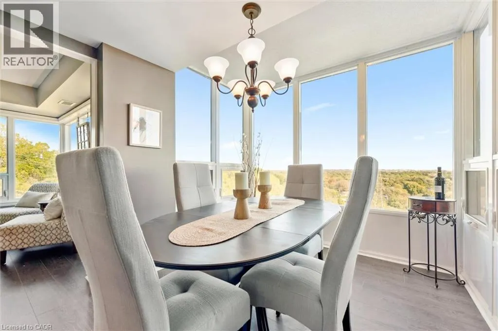 237 KING Street W Unit# 703, #703