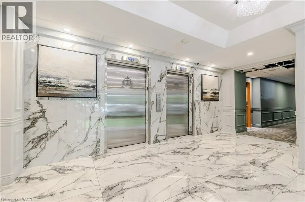 237 KING Street W Unit# 703, #703