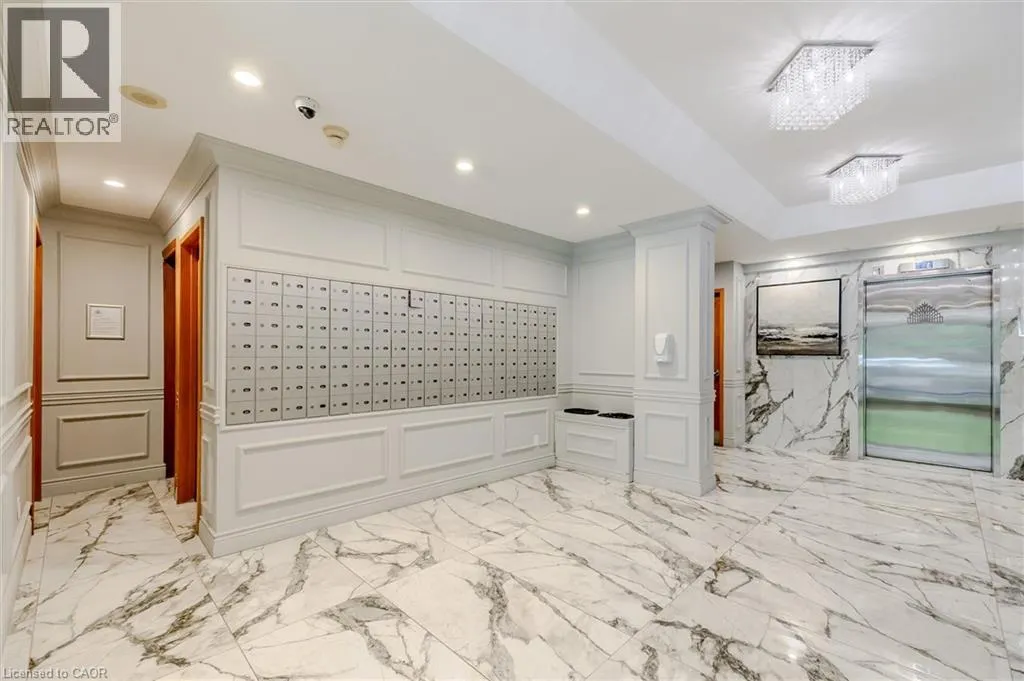 237 KING Street W Unit# 703, #703