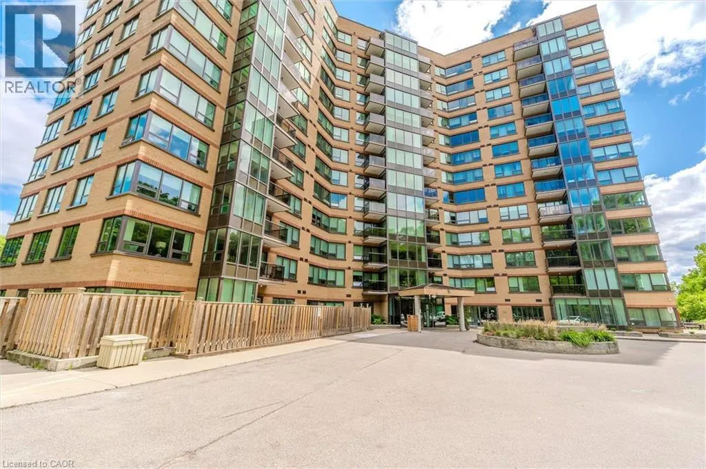237 KING Street W Unit# 703, #703