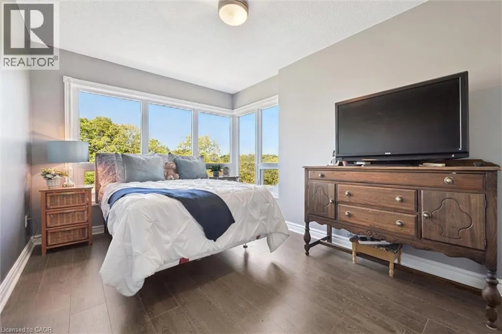 237 KING Street W Unit# 703, #703