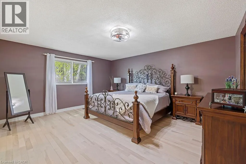 16 LININGTON Trail