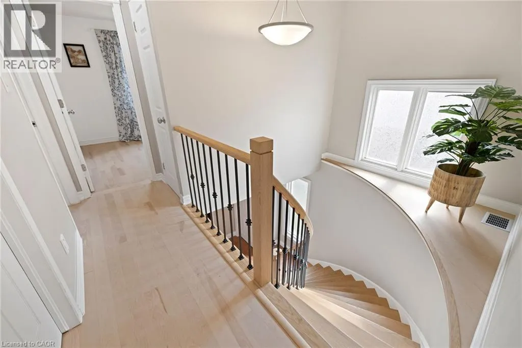 16 LININGTON Trail