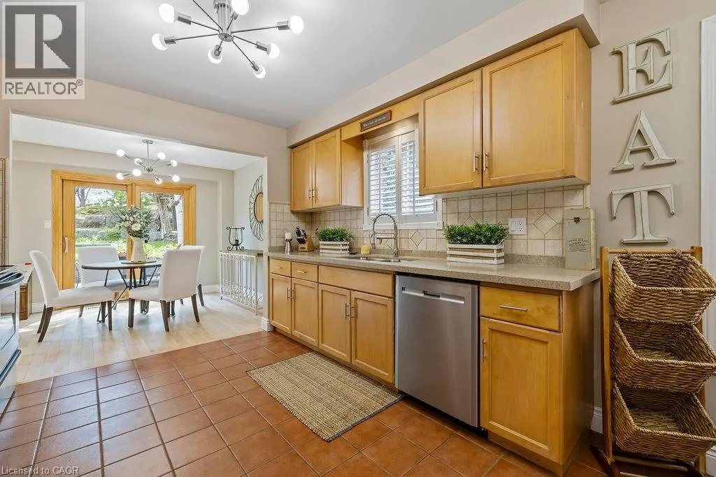 16 LININGTON Trail