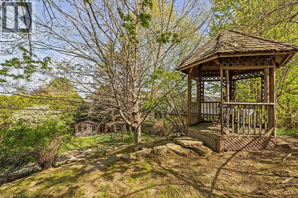 16 LININGTON Trail