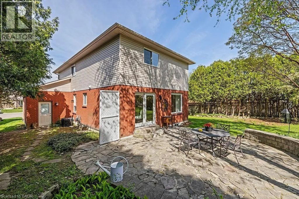 16 LININGTON Trail