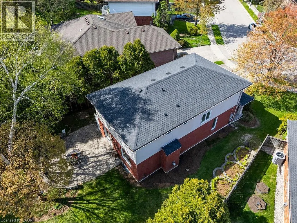 16 LININGTON Trail