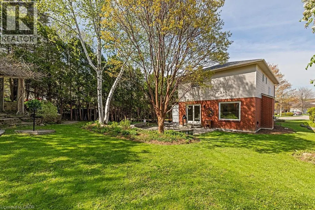 16 LININGTON Trail
