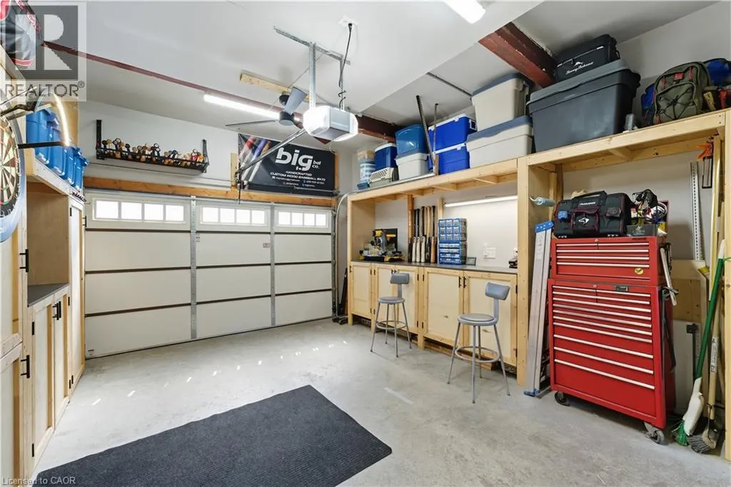 202 HILLTOP Drive