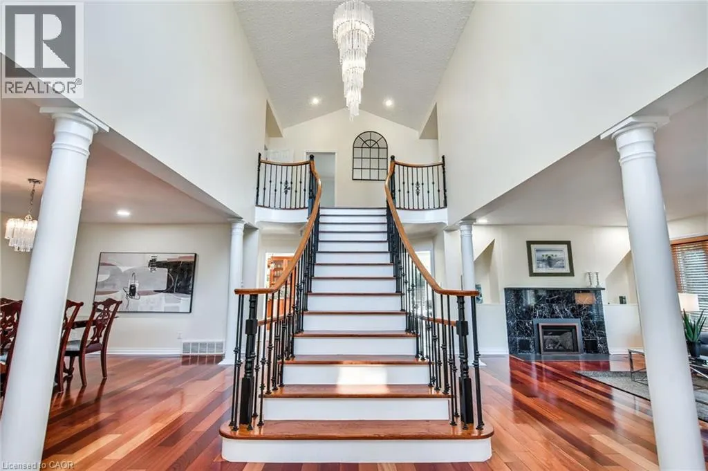 24 JOHN MARTIN Crescent