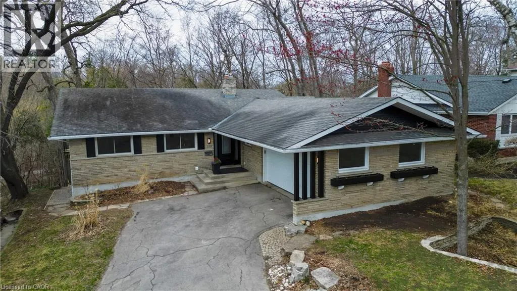 279 FERNDALE Place