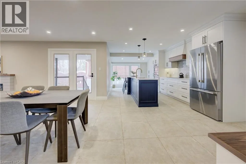 279 FERNDALE Place