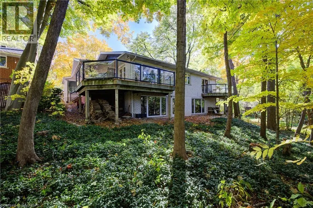 279 FERNDALE Place