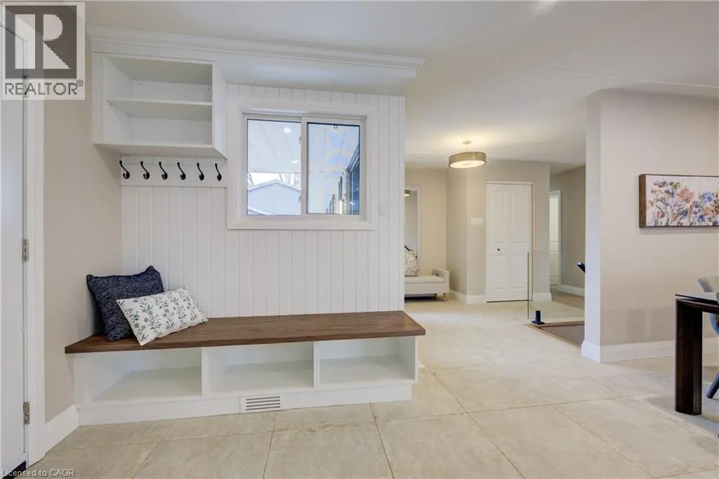 279 FERNDALE Place