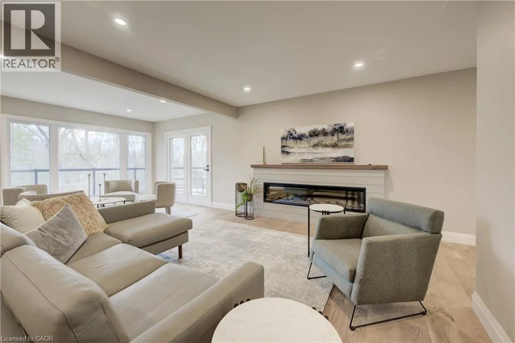 279 FERNDALE Place