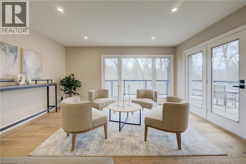 279 FERNDALE Place
